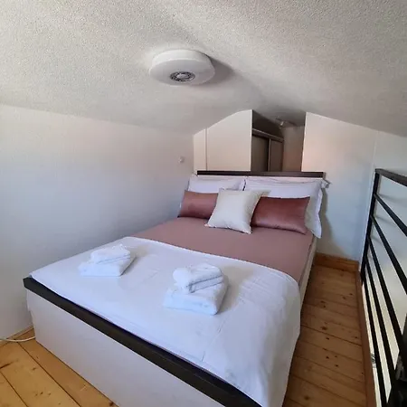 Deluxe Loft